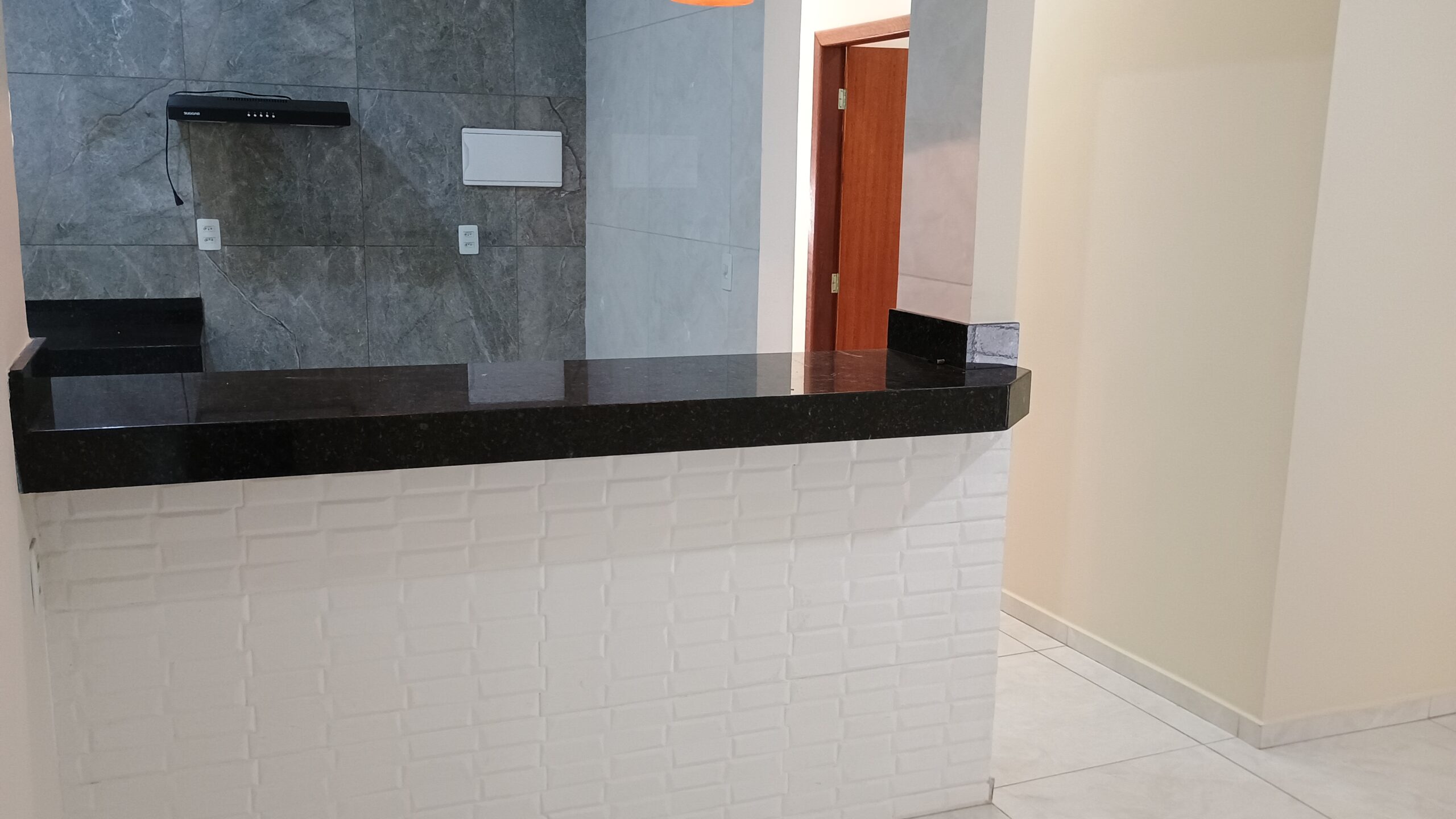 Apto Rua Comendador Bernardino 121 – 202 bloco 03